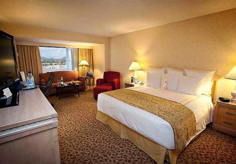 Marriott Phoenix Airport Экстерьер фото